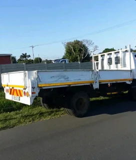 FURNITURE REMOVALS AND GENERAL CARTAGE OF GOODS - EAST LONDON