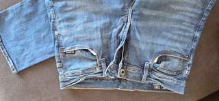 Jeans - Ad posted by Eduard De Groot