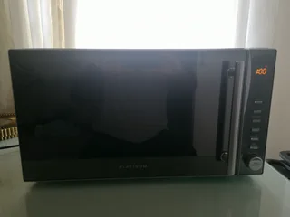Microwave Platinum 20L in very good working condition