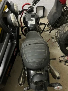 Triumph speed twin 900