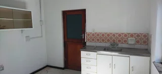 2 Bedroom Separate Entrance TO LET in CRAVENBY for R6500 per month