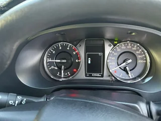 2022 Toyota Hilux Extended Cab