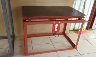 Vibrating Tables for precast works to make Bricks Blocks Retainers Pavers Lintels Road Kerbs