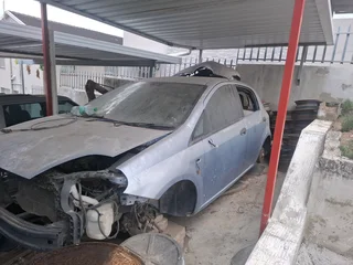 2013 Fiat Punto 1.4i Easy Spares