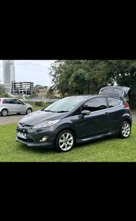 2011 Ford Fieata 1.6i Titanium Sport