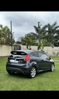 2011 Ford Fieata 1.6i Titanium Sport