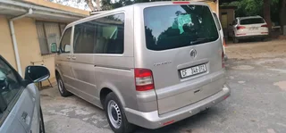 VW Caravelle - Automatic