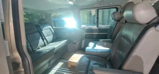 VW Caravelle - Automatic