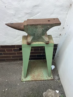 Anvil with original stand (approx 50kg)