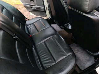 1994 Bmw e36 318i Automatic not negotiable