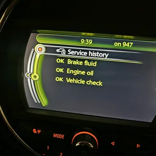 Stunning mini cooper hatchback (f56) 3 door 1.5 twin turbo auto with 119000kms full service history