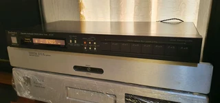 Technics Stereo FM/AM Digital Tuner