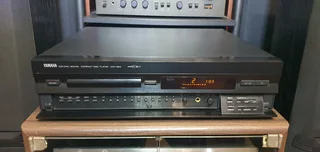 Yamaha Natural Sound CD Player CDX-993
