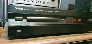 Yamaha Natural Sound CD Player CDX-993