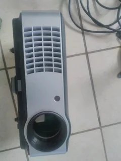 Sony HD View Projector with Screen