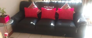 Lounge Suite For Sale