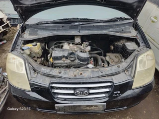 Kia picanto 1.1 liter automatic stripping for parts