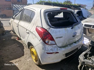 2016 i20 stripping for parts