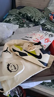 Jordans ands nikes for sale