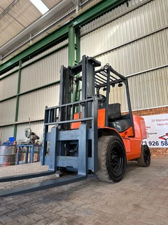 Clark 5t Forklift