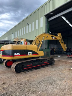 CAT EXCAVATOR 320C
