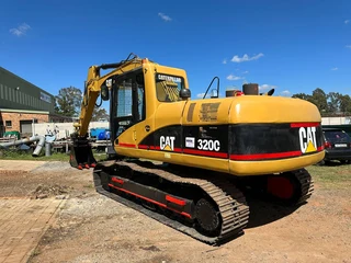 CAT EXCAVATOR 320C