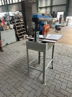 220V RADIAL ARM SAW