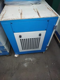 7.5KW  SCREW COMPRESSOR