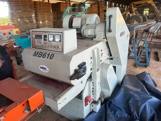 TOP AND BOTTOM  THICKNESSER