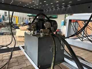 CLAMPING TABLE PNEUMATIC