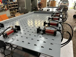 CLAMPING TABLE PNEUMATIC