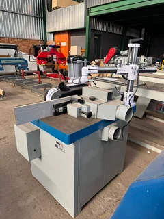 HIGH SPEED SPINDLE ROUTER