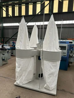 4 Bag Industrial Dust Extractor
