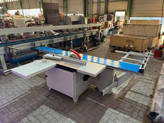 3.2M ROOSMAC PANEL SAW