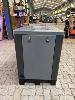 7.5kw FRENCH AIR SCREW COMPRESSOR