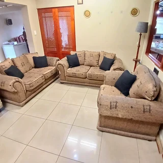 Lounge Suite Sofa Set (2 &#43; 2 &#43; 1 Seater)