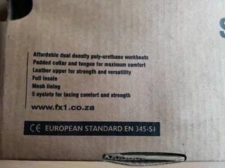 Rebel Branded Men&#39;s Safety Shoe Size 10