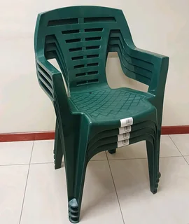 Strong, quality chairs for church or functions x40