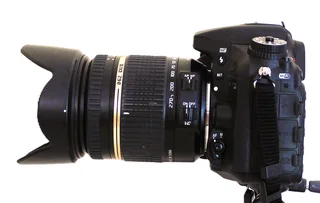 NIKON D7200  WITH 2 LENSES &#43; SPEEDLIGHT SB-700