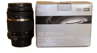 NIKON D7200  WITH 2 LENSES &#43; SPEEDLIGHT SB-700