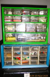 D.Y.I. Handyman Clearing Selection of Hardware