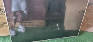 Cracked Screen Hisense Tv 55m5010uw For Parts0️⃣7️⃣2️⃣3️⃣9️⃣2️⃣5️⃣7️⃣5️⃣6️⃣