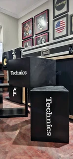 Technics Dj Decor Cubes. Black 0️⃣7️⃣2️⃣3️⃣9️⃣2️⃣5️⃣7️⃣5️⃣6️⃣