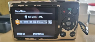 CANON IXUS 220 HS 12.1MP DIGITAL CAMERA 0️⃣7️⃣2️⃣3️⃣9️⃣2️⃣5️⃣7️⃣5️⃣6️⃣ - 2 Batteries included