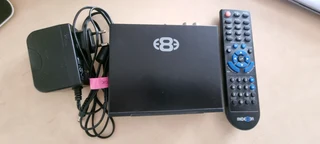 Mede8er MED250X Media Player 2.5&#34; Hard Drive Bay -New Condition0️⃣7️⃣2️⃣3️⃣9️⃣2️⃣5️⃣7️⃣5️⃣6️⃣