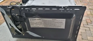 RUSSELL HOBBS 30L MWO BRAND NEW FULLY FUNCTIONAL (CAN BE USED FOR PARTS )0️⃣7️⃣2️⃣3️⃣9️⃣2️⃣5️⃣7️⃣5️⃣