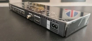 SAMSUNG ONE CONNECT BOX FOR 2017 QLED MODELS - QA65Q7CAMKXXA 0️⃣️7️⃣2️⃣3️⃣9️⃣2️⃣5️⃣7️⃣5️⃣6️⃣