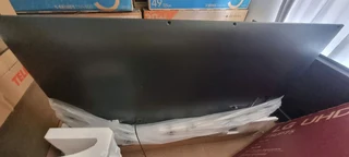 CRACKED SCREEN LG 75INCH 75UP7550PVC - BRAND NEW FOR PARTS 0️⃣7️⃣2️⃣3️⃣9️⃣2️⃣5️⃣7️⃣5️⃣6️⃣