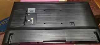 SAMSUNG UA49N5000 49INCH NON SMART TV - BRAND NEW IN THE BOX