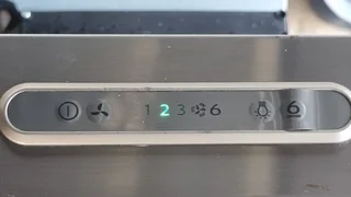 **REDUCED FURTHER WHIRLPOOL AKR 799 IX 90CM EXTRACTOR FULL S/STEEL- never used kept in storage.